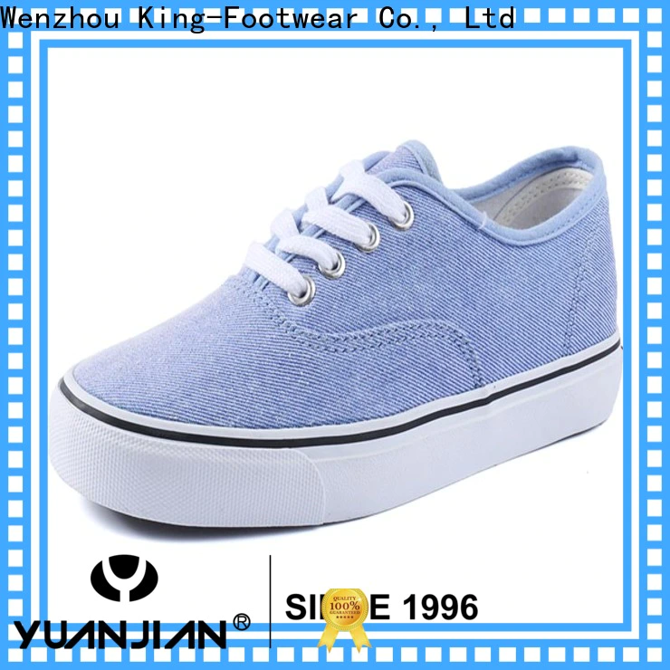 popular casual skate shoes personalized for traveling