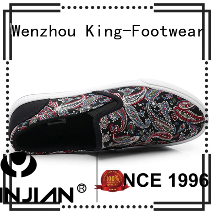 popular casual wear shoes factory price for traveling
